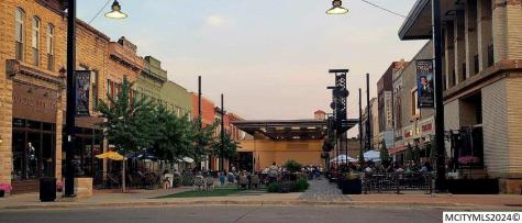 17 S Federal Mason City IA 50401