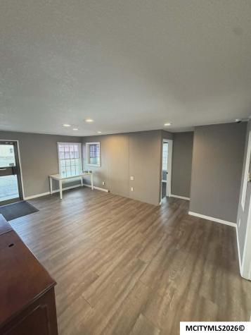 404 S Monroe Mason City IA 50401