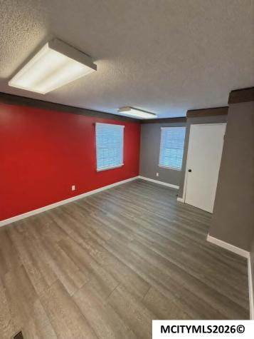 404 S Monroe Mason City IA 50401