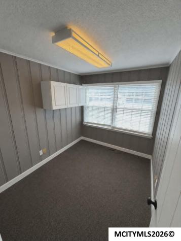404 S Monroe Mason City IA 50401