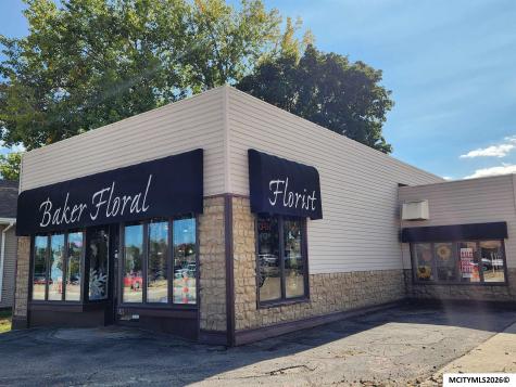 923 4th SW Mason City IA 50401