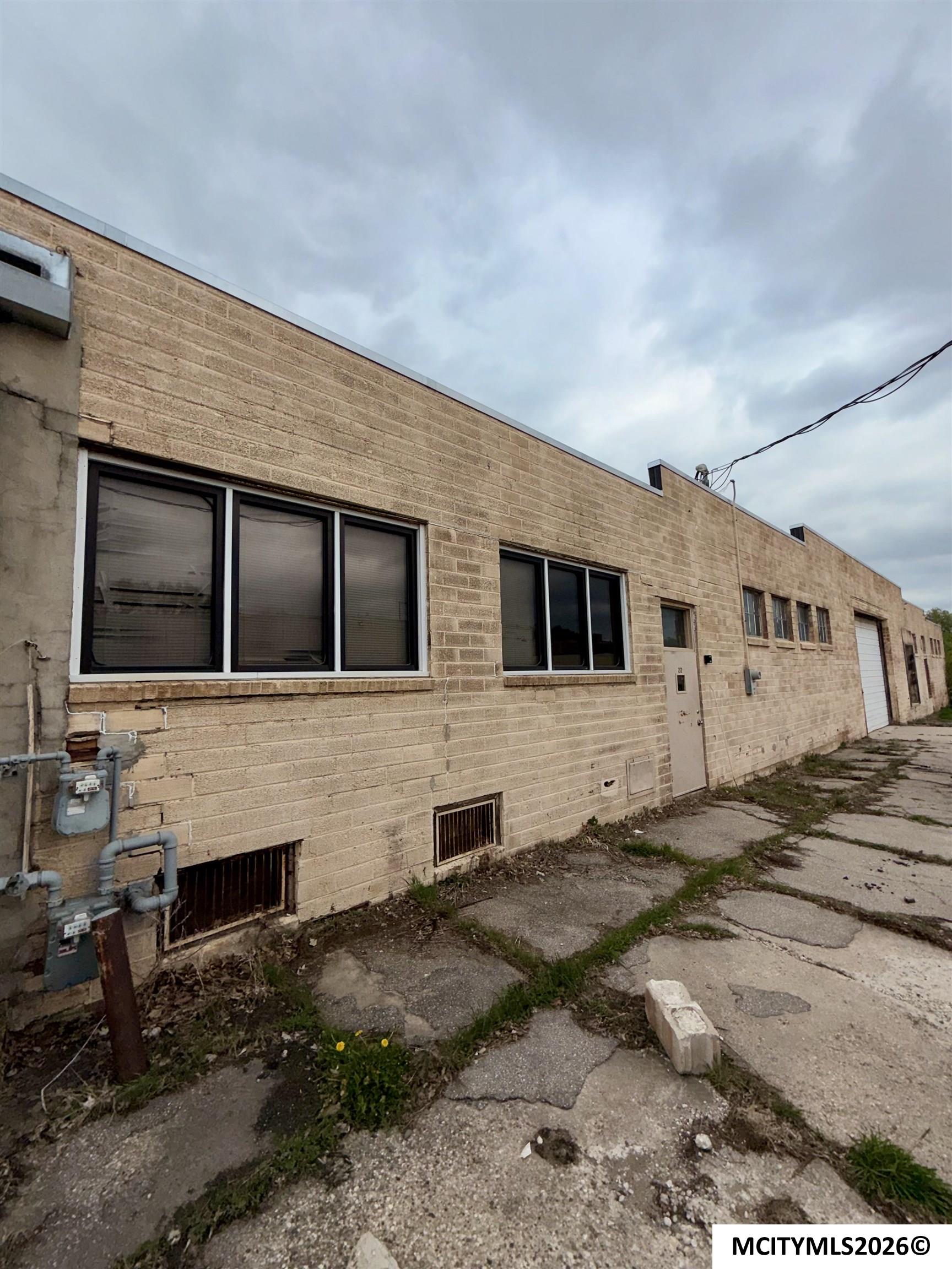22 10th SW Mason City IA 50401