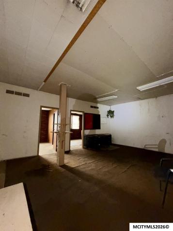 22 10th SW Mason City IA 50401