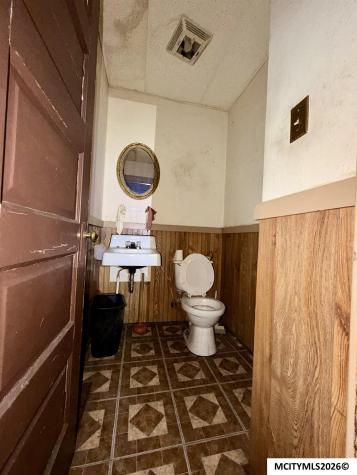 22 10th SW Mason City IA 50401