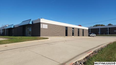 1408 & 1410 6th SW Mason City IA 50401