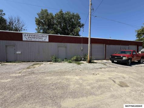 818 S Washington Mason City IA 50401