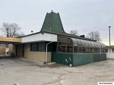 1707 S Federal Mason City IA 50401