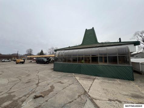 1707 S Federal Mason City IA 50401