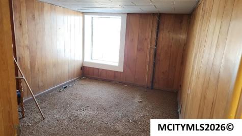 122-124 N Federal Mason City IA 50401