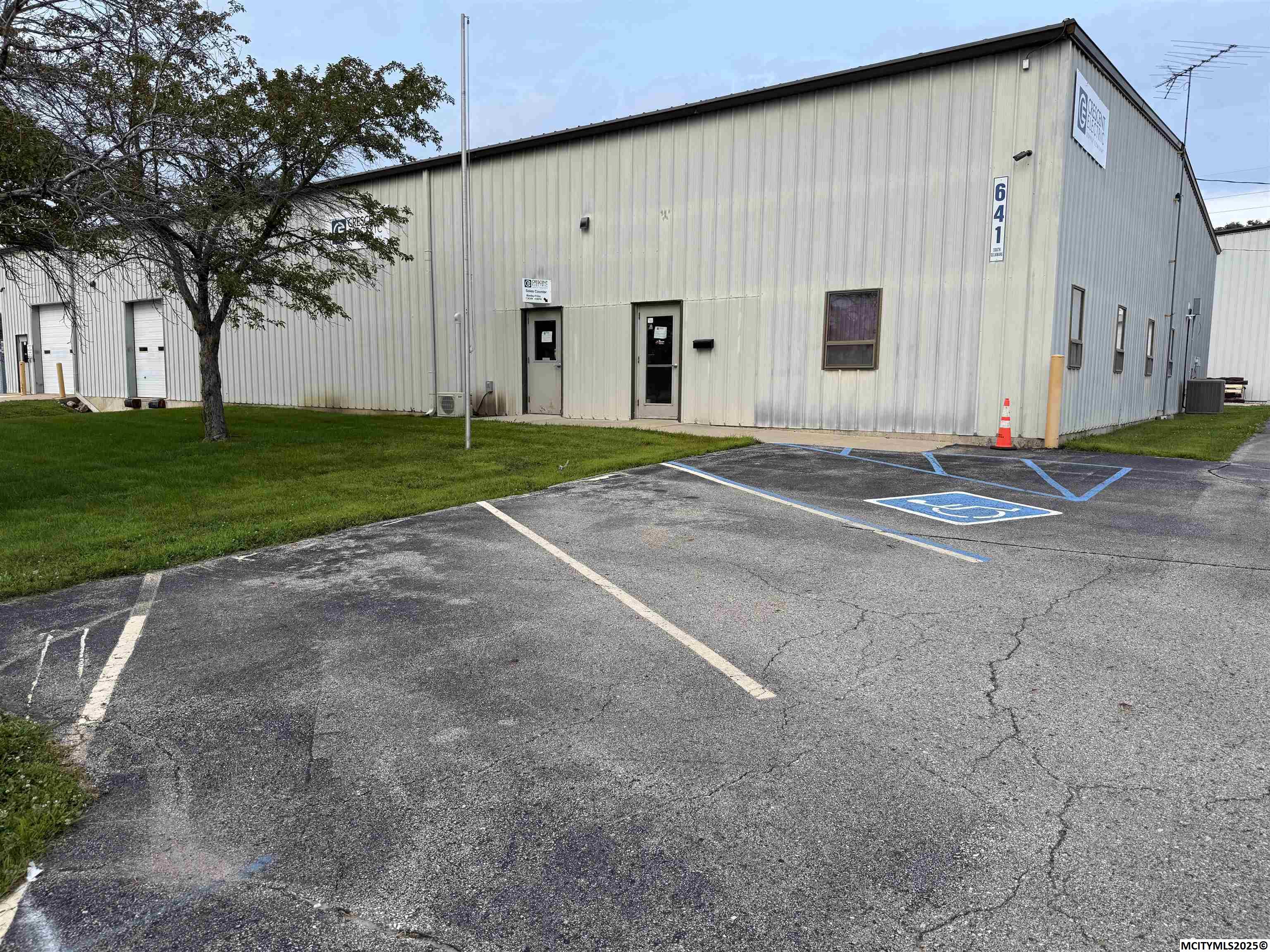 641 S Delaware Mason City IA 50401