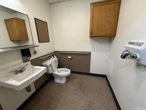 641 S Delaware Mason City IA 50401