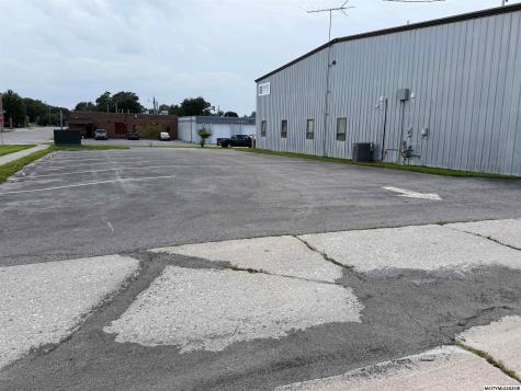 641 S Delaware Mason City IA 50401