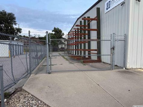 641 S Delaware Mason City IA 50401