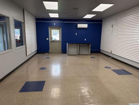 641 S Delaware Mason City IA 50401