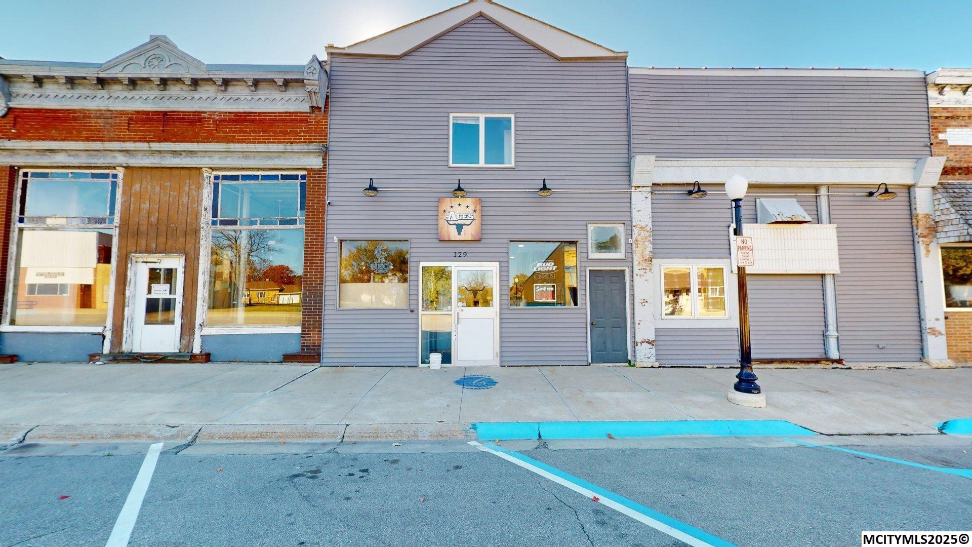 129 W Main Rockford IA 50468