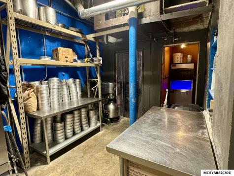 30 E State Street Mason City IA 50401