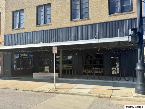 30 E State Street Mason City IA 50401