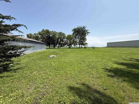 3709 S Federal Mason City IA 50401