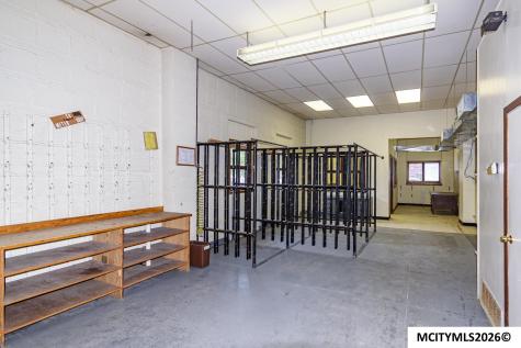 22 2nd NW Mason City IA 50401