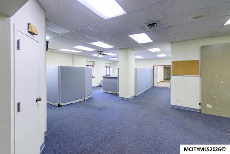 22 2nd NW Mason City IA 50401