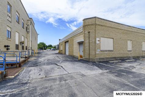 22 2nd NW Mason City IA 50401