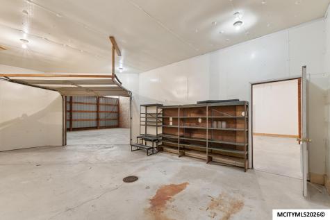 15715 Delaware Avenue Mason City IA 50401