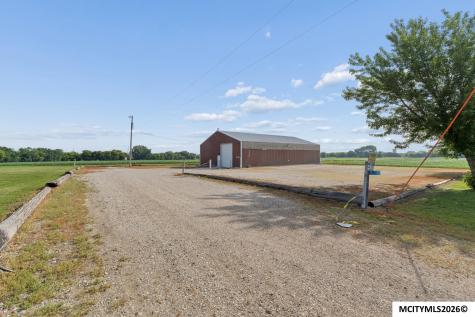 15715 Delaware Avenue Mason City IA 50401