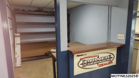 4499 4th Street SW Mason City IA 50401