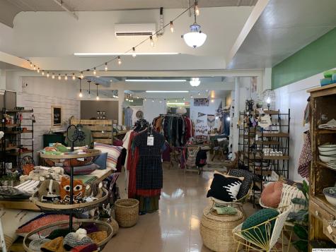 7 S Federal Mason City IA 50401