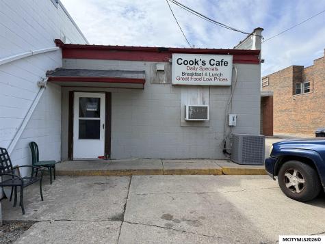 1327 N Federal Mason City IA 50401