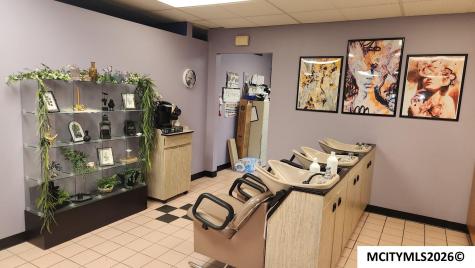 202 1st Street SE Mason City IA 50401