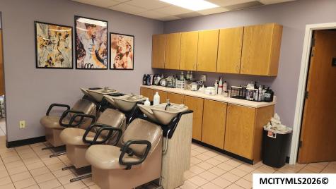 202 1st Street SE Mason City IA 50401