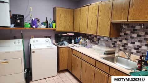 202 1st Street SE Mason City IA 50401