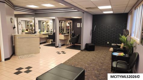 202 1st Street SE Mason City IA 50401