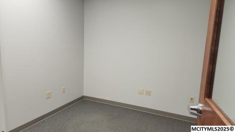 202 1st SE Mason City IA 50401