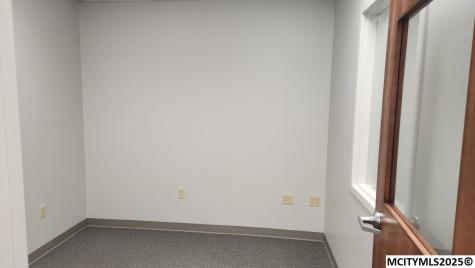 202 1st SE Mason City IA 50401