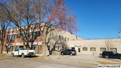 202 1st SE Mason City IA 50401