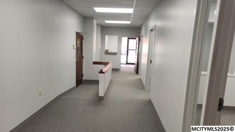 202 1st SE Mason City IA 50401