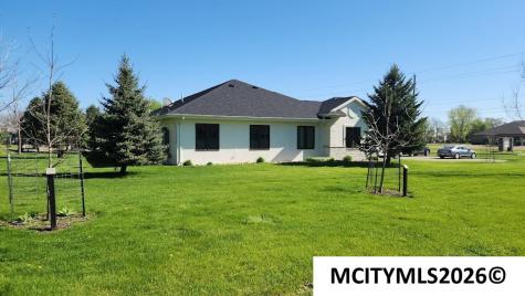 808 4th NE Hampton IA 50441