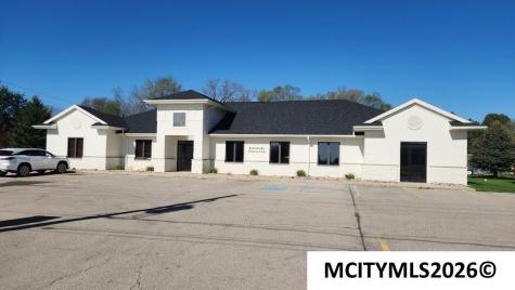 808 4th NE Hampton IA 50441