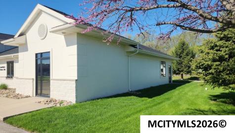 808 4th NE Hampton IA 50441