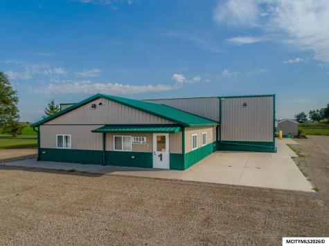 1809 Central Avenue Northwood IA 50459