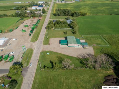 1809 Central Avenue Northwood IA 50459