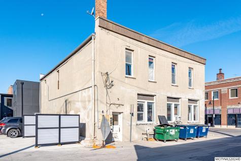 11-15 2nd NE Mason City IA 50401