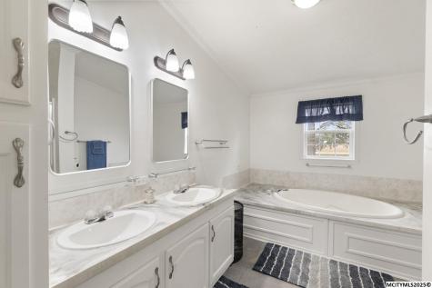 815 N 40th Street Clear Lake IA 50428
