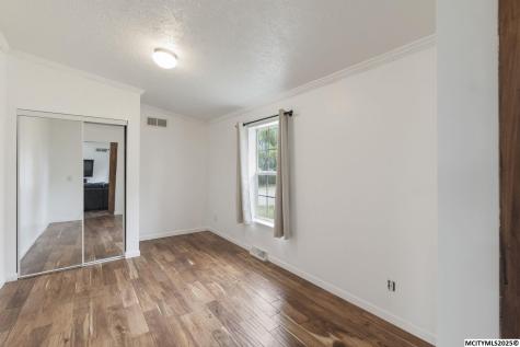 815 N 40th Street Clear Lake IA 50428