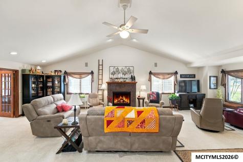 1441 Birch Drive Mason City IA 50401