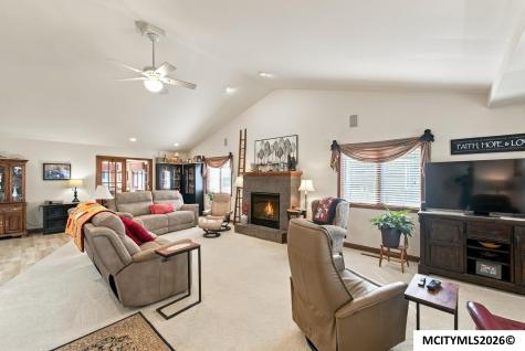 1441 Birch Drive Mason City IA 50401