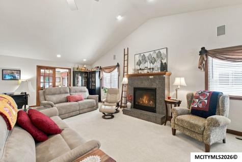 1441 Birch Drive Mason City IA 50401