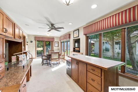 1441 Birch Drive Mason City IA 50401